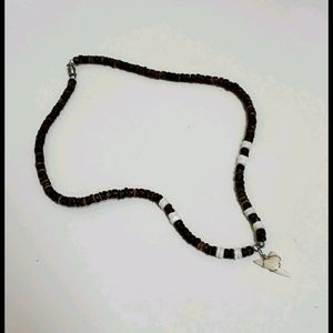 NWOT Shark necklace